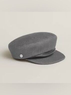 Hermes Dani cap size 57 H222016N